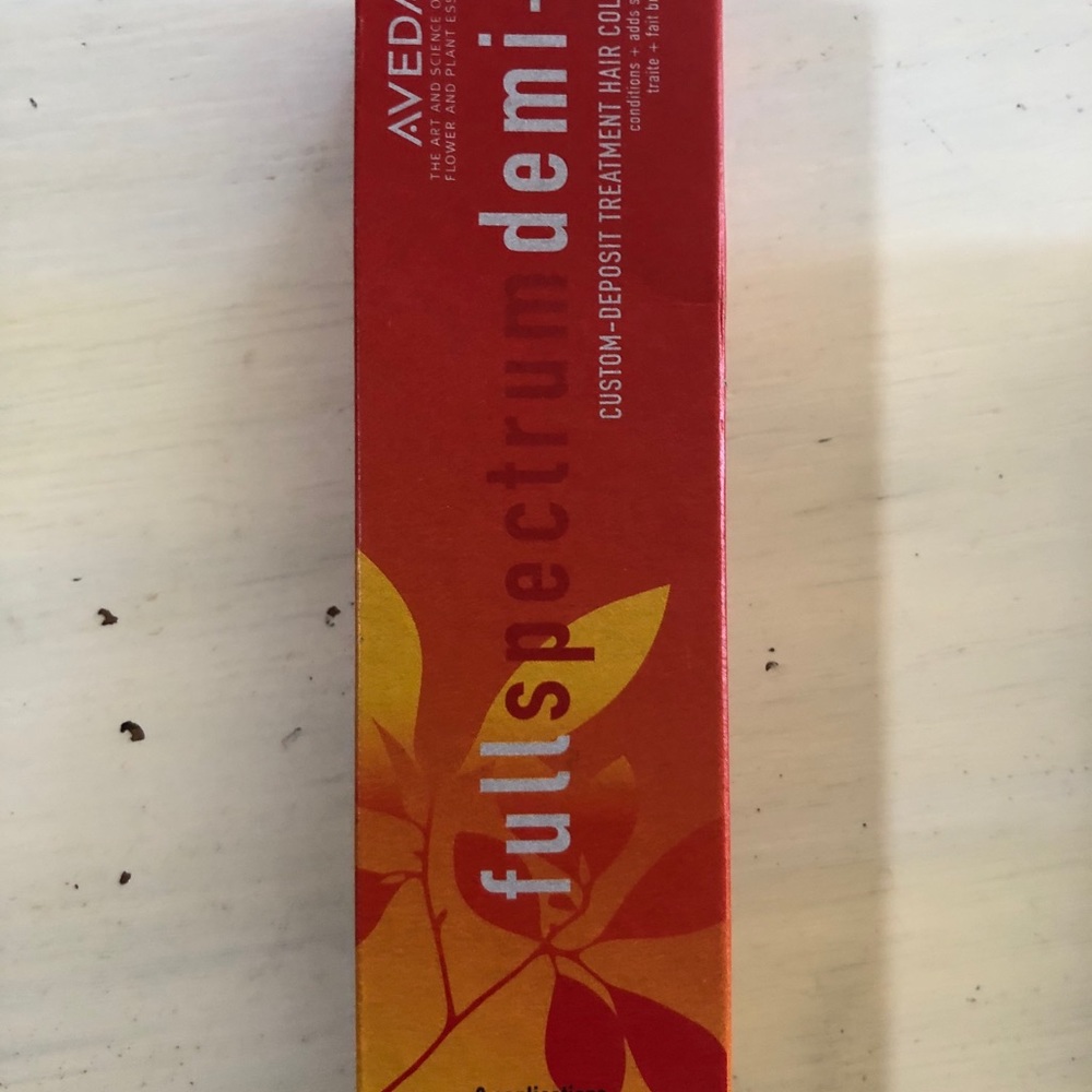 Aveda full spectrum Demi+ 5N